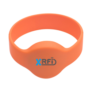 Échantillon gratuit Bracelet en silicone RFID NFC Bracelet RFID UHF fréquence 960mhz - Product Image 1