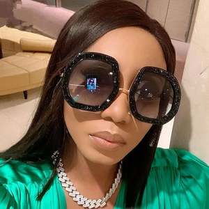 Gafas de Sol de Cristal Brillante con Marco Grande de Metal de Lujo, Personalizadas con Logotipo, Gafas de Sol de Diamantes Extra Grandes para Mujer - Product Image 2