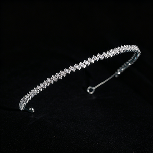 Serre-tête de mariée géométrique carré en zircon cubique, bandeau de cheveux de <span class=keywords><strong>mariage</strong></span> scintillant en forme de losange CZ, accessoires de coiffure de mariée - Product Image 4