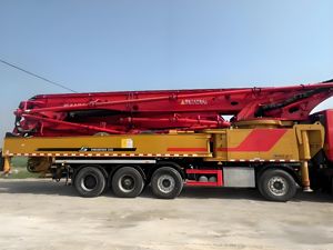 Camion pompe à béton d'occasion de fabrication chinoise Sany Diesel 8x4 avec moteur, distance de transport de 37m à 72m - Product Image 5