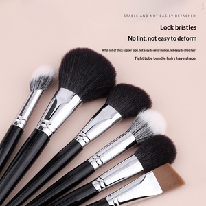 Brochas de maquillaje de pelo animal con mango de madera Cangzhou <span class=keywords><strong>para</strong></span> rostro, polvos sueltos, contorno y delineador de <span class=keywords><strong>ojos</strong></span> - Herramientas de belleza - Product Image 5