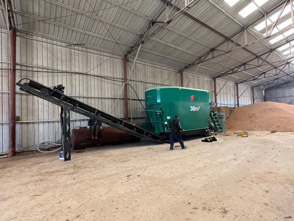 Stationary Vertical TMR Mixer Livestock Feed Mixing Equipment| Alibaba.com
