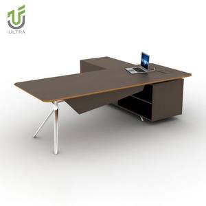 โต๊ะผู้บริหารทำจากไม้ Iultra งานแกะสลักไม้ MDF แบบดั้งเดิมการออกแบบโต๊ะทำงานของผู้กำกับระดับหรู - Product Image 3