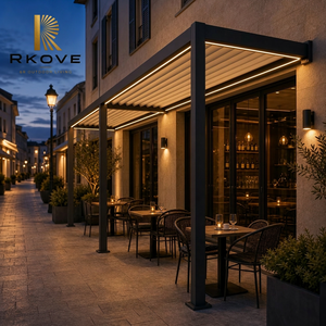 Pérgola motorizada de aluminio RKOVE RK-C3 3*6 para montaje en pared con techo de lamas y luz LED, ideal para terrazas, patios y cafeterías al aire libre. - Product Image 2