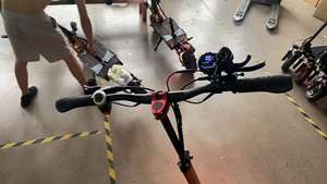 Trottinette électrique Geofought M11 pour adultes, double moteur, 60V 6000W, modèle pliable tout-terrain 11 pouces, trottinette électrique haute puissance pour adultes - Product Image 6