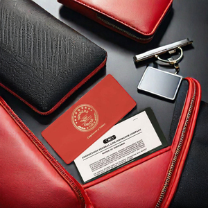 Porta <span class=keywords><strong>biglietti</strong></span> <span class=keywords><strong>da</strong></span> visita con Logo personalizzato trasparente in PVC vinile <span class=keywords><strong>da</strong></span> viaggio in plastica a buon mercato con lato stretto aperto e porta carte assicurative - Product Image 4