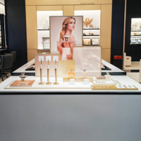 Stand d'exposition modulaire moderne clé en main MEGA pour événements, boutiques éphémères et centres commerciaux