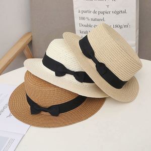 Chapeaux de paille plats à calotte ronde pour femmes, style parasol de plage, vente en gros - Product Image 1
