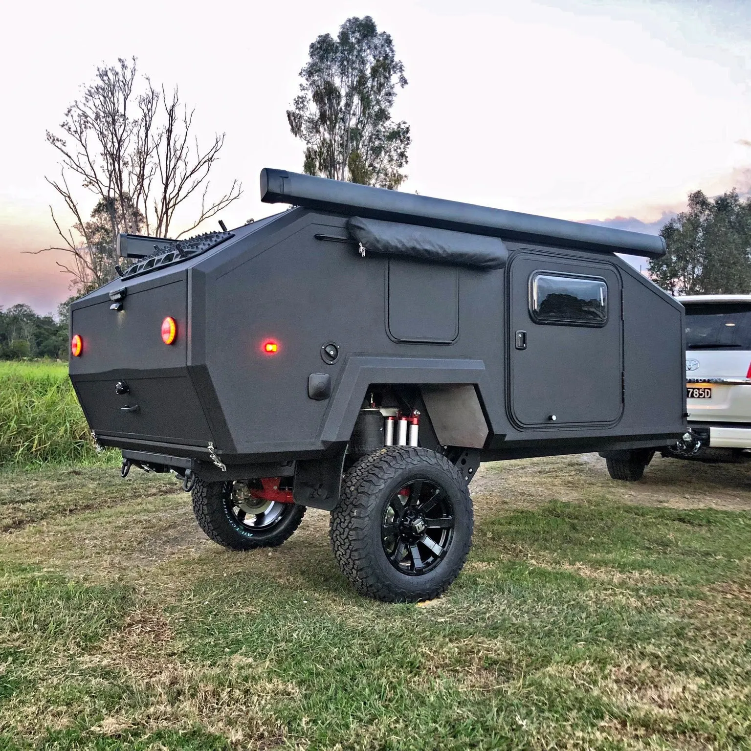 Ecocampor Úc Tiêu Chuẩn Nhỏ Du Lịch Camper Trailer Offroad RV Caravan Với Lều Và Phòng Tắm