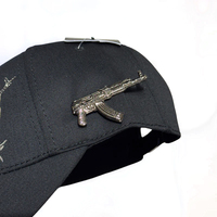 Casquettes de baseball brodées personnalisées en stock, avec doublure en satin et strass, G5 GORRA ANGEL EDICION BELICA CON PIN RIFLE