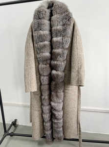 QC23051 Nuovo Arrivo Cardigan in Lana Cashmere <span class=keywords><strong>di</strong></span> Alta Qualità con Polsini in Pelliccia <span class=keywords><strong>di</strong></span> <span class=keywords><strong>Volpe</strong></span> <span class=keywords><strong>Argentata</strong></span> - Product Image 4