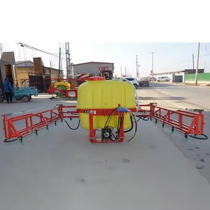 Pulverizador de pluma plegable con barra de pulverización de 10m y tanque químico para uso en tractor agrícola - Product Image 6
