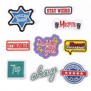 Patch brodé personnalisé à appliquer au fer pour vêtements et sacs à dos - Product Image 1