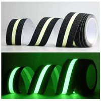 Xuri Vente en gros PVC Vert phosphorescent dans le noir Ruban adhésif de sécurité antidérapant en PVC pour escaliers, marches, bateaux