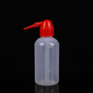 Botella <span class=keywords><strong>de</strong></span> <span class=keywords><strong>lavado</strong></span> <span class=keywords><strong>de</strong></span> laboratorio <span class=keywords><strong>de</strong></span> química 150ml 250ml 500ml plástico Squeeze tatuaje <span class=keywords><strong>lavado</strong></span> extensión <span class=keywords><strong>de</strong></span> pestañas baño botella <span class=keywords><strong>de</strong></span> <span class=keywords><strong>agua</strong></span> <span class=keywords><strong>de</strong></span> enjuague <span class=keywords><strong>de</strong></span> pestañas - Product Image 4