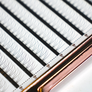 Extensions de cils de Volume russe Premium Mink Silk Premade Fans Cils Longue/courte Tige En Vrac Meilleures Ventes - Product Image 5