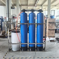 Système de traitement de l'eau souterraine en acier inoxydable personnalisé de 1000 LPH, réservoir sous pression, pompe, osmose inverse, eau potable