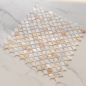 Mattonelle di mosaico di conchiglie di <span class=keywords><strong>mare</strong></span> giallo dorato naturale a forma di ventaglio madreperla - Product Image 5