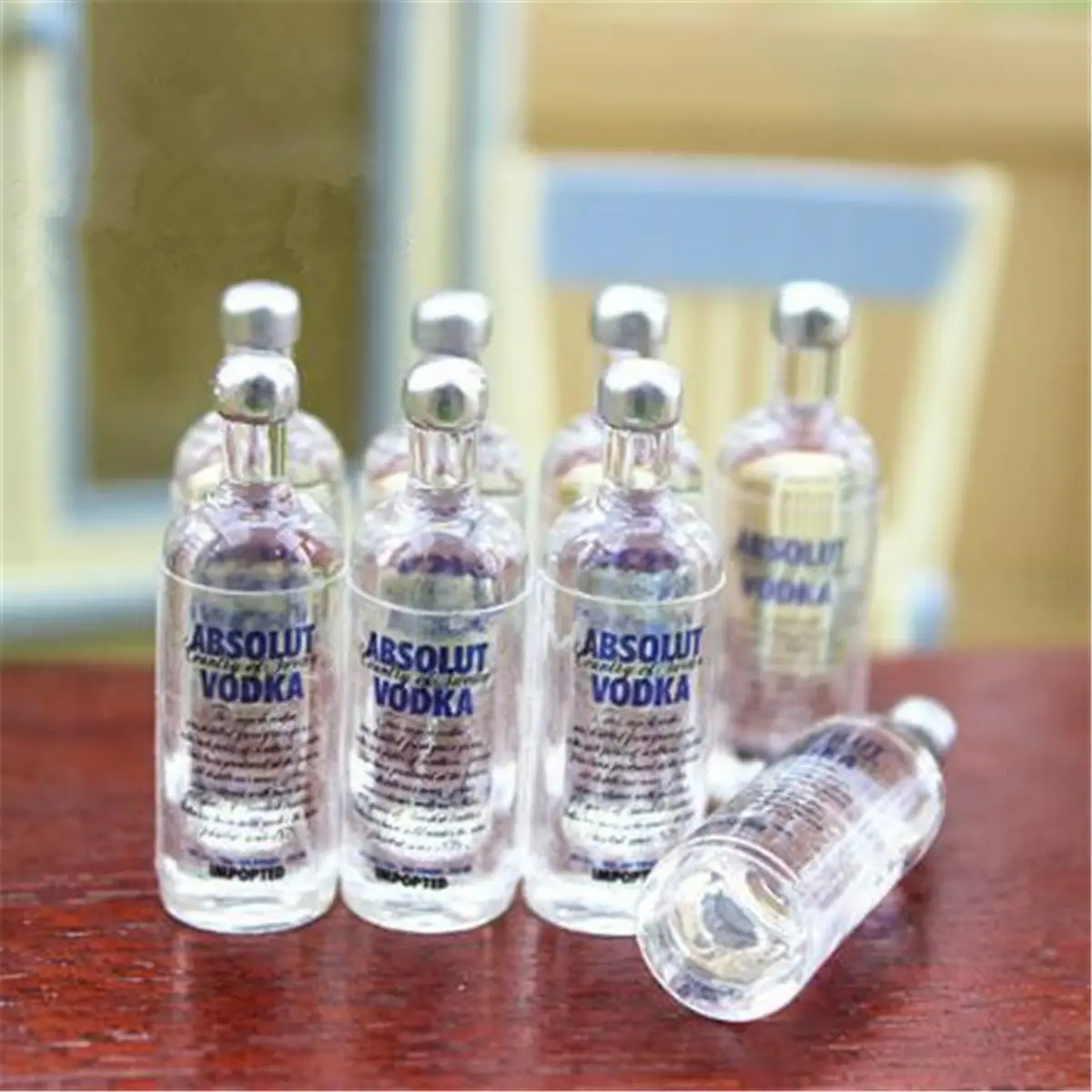 Casa de bonecas em miniatura garrafa de vinho Vodka Modelo de bebidas acessório de objetos decorativos para bonecas
