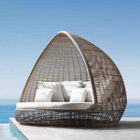 Juecheng – Nouveaux transats de luxe modernes en métal et rotin pour l'extérieur, canapé-lit avec coussins, lit cocon pour patio et jardin, idéal pour l'hôtellerie