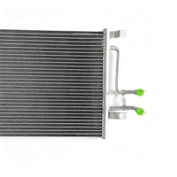 Pièces automobiles Système de refroidissement Condenseur en aluminium OEM CNHC15-19710-AA Modèle FLA499 Garantie 1 an pour JMC Teshun N520 Diesel Van