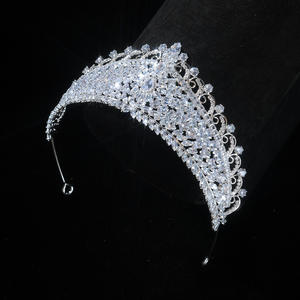 <span class=keywords><strong>Coronas</strong></span> <span class=keywords><strong>de</strong></span> Novia <span class=keywords><strong>de</strong></span> Lujo ROMANTIC, Tiaras Plateadas con Circonitas Cúbicas, Accesorios para el Cabello para Bodas - Product Image 2