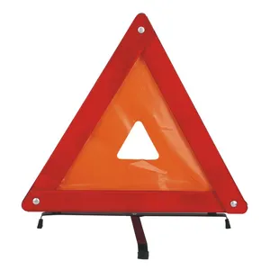 汽车故障或事故的道路安全反光警告标志三角形