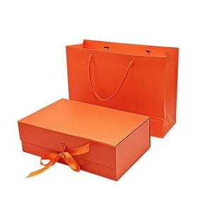 OEM Factory Price Customized Recyclable <b>Magnetic</b> Closure Gift <b>Box</b> with Sponge Lining Embossing & UV Coating Ribbon and Bag - Product Image 4