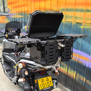 Caja Trasera Multifuncional de Aluminio para Motocicleta, Versión con Soporte Plegable, Maletero de 45L, Caja de Equipaje Universal de Liberación Rápida - Product Image 3