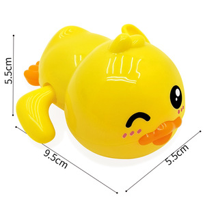 Jouet de bain en forme de canard flottant, 9.5cm, jeu aquatique pour enfants de 0 à 24 mois - Product Image 1