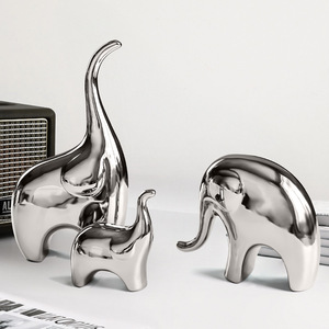 Ornements modernes en céramique écologique et de luxe faits à la main de style Art déco pour trois éléphants pour le salon de la maison meuble TV - Product Image 1