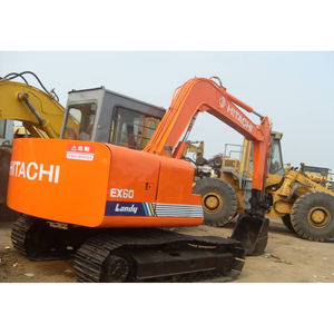Mini-excavatrice Hitachi EX60 d'occasion avec moteur et boîte de vitesses PLC - Modèle 2016, poids opérationnel de 6,3 tonnes - Product Image 1