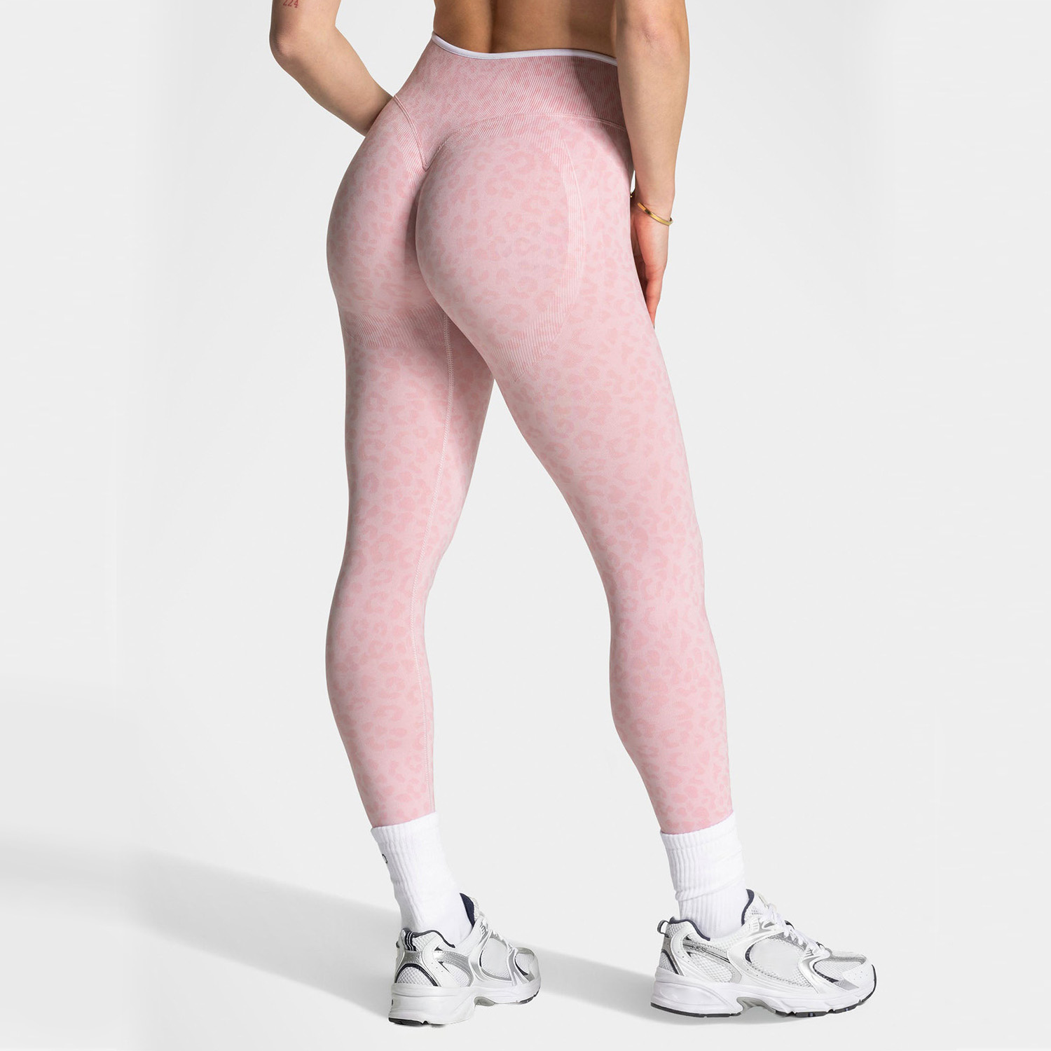 Pink leopard print