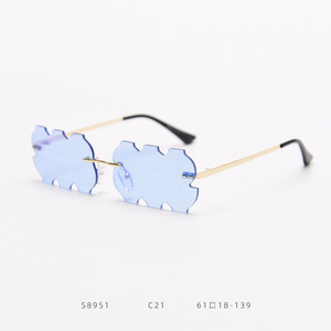 最新の面白いフレームレスサングラス女性用UV400ドル $ パーティーメガネ黄色と赤メタル & PCフレーム付き - Product Image 4