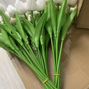 Vendita calda giallo rosa 30CM tulipano reale tocco bianco <span class=keywords><strong>tulipani</strong></span> artificiali decorativi per la decorazione di eventi per la casa di nozze - Product Image 6