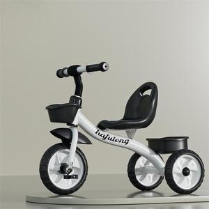 Tricycle à pédales pour tout-petits - Product Image 2