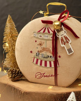 Boîte cadeau de Noël ronde en daim personnalisée avec ruban ensemble de bougies parfumées boîte à bijoux mini valise organisateur broderie bibelot
