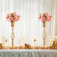 Décor de lieu de réception de style européen, marqueurs de chemin en fer forgé électroplaqué à tiges torsadées pour arrangements floraux, centres de table de mariage