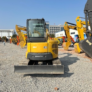 Presque neuf, économique en carburant, peu coûteux, mini-excavateur sur chenilles Komatsu PC40 d'occasion de 4 tonnes pour usage agricole et domestique - Product Image 3