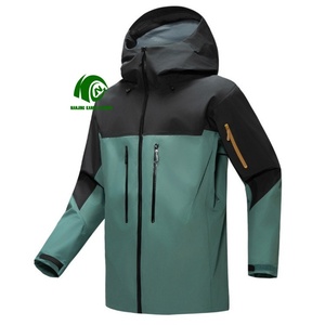Veste imperméable à coque rigide 3 couches personnalisée en usine, membrane en nylon PTFE, fermetures éclair intégrales, capuche réglable pour la randonnée et le camping en extérieur - Product Image 4