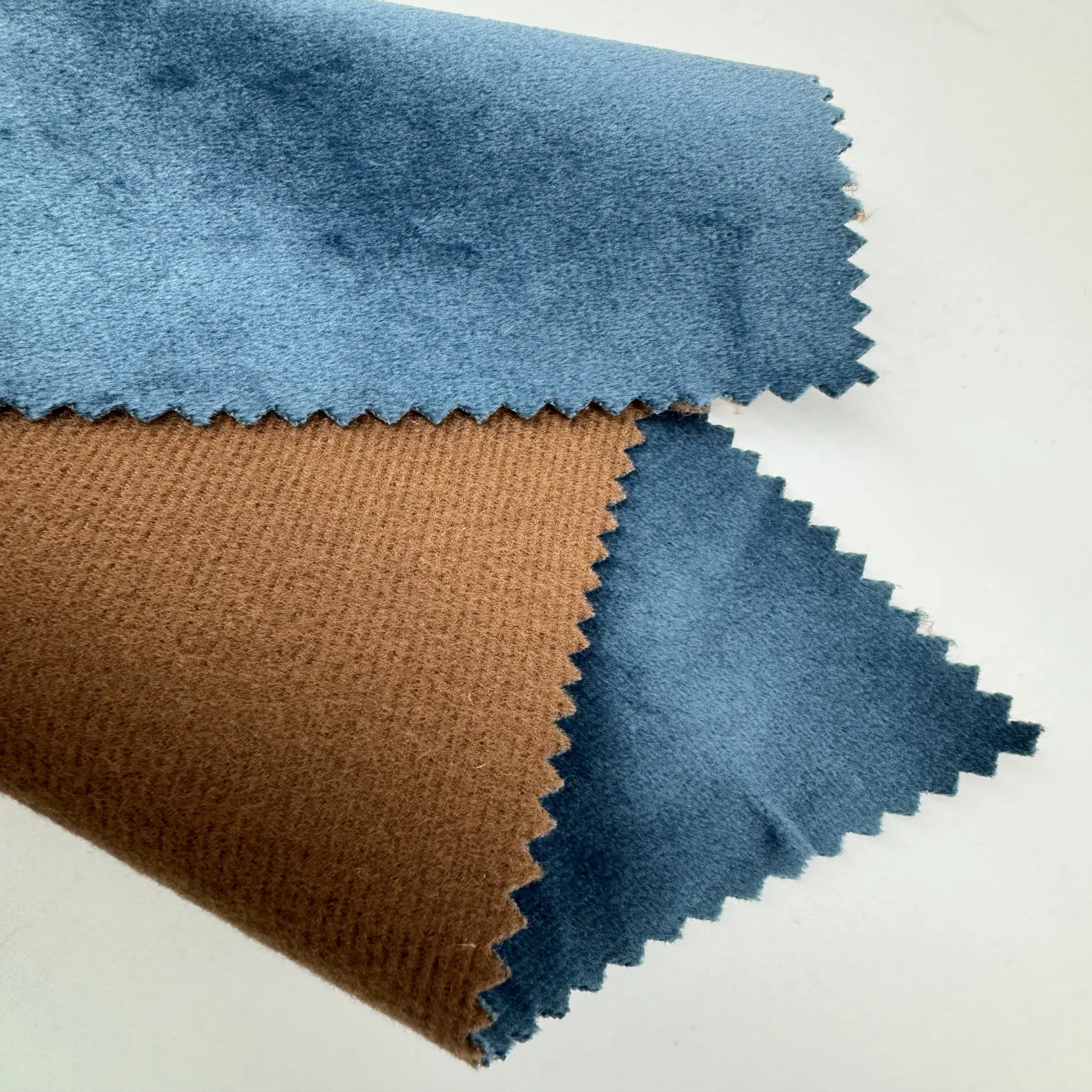 Kahverengi döngü destek kumaşlar ile özel yumuşak 320gsm hollanda kadife kanepe döşeme için peluş kadife kumaşlar