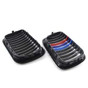 Grille de pare-chocs avant pour E36, noir mat, style M avec bandes bleues et rouges, plastique ABS, neuve pour les séries 3 318i/320i/325i de 1997 à 1999 - Product Image 3