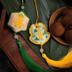 Customized Tiger Head Pendant Ancient Religious Design Portable Sachet Blessing for Year Snake Cultural Textile Fabric Craft