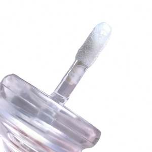 Brillo labial de marca privada con forma de botella de té con leche, vegano, con tinte de frutas, al por mayor, con llavero brillante - Product Image 6