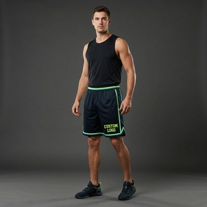 Shorts de basketball respirants en mesh pour hommes, noirs avec bandes latérales vert fluo, logo personnalisé, taille élastique, longueur mi-cuisse - Product Image 1