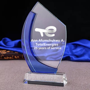 Trofeos de Cristal K9 en Blanco Personalizados al por Mayor de PuJiang, Premios de Cristal con Grabado Láser 3D Personalizado para Regalos Empresariales - Product Image 2