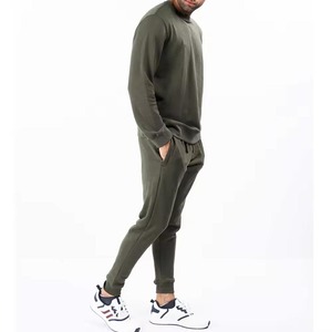 Survêtements pour hommes de style nouveau, de qualité supérieure, faciles à porter, respirants, avec logo personnalisé, taille plus, survêtements décontractés en vente - Product Image 2