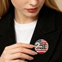 Broche en forme de drapeau patriotique gravée sur mesure pour vétérans, broche cœur patriotique pour la décoration de vêtements commémoratifs