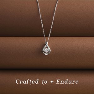 Colgante de plata personalizado de fábrica con diamante de laboratorio, cadena de plata de ley 925 pulida incluida, dije brillante con pavé lateral para regalo diario - Product Image 6