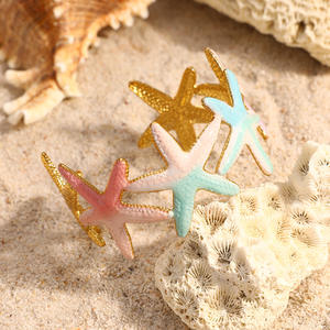 Bracelet sur le thème de l'océan en acier inoxydable plaqué or 18 carats avec coquillages arc-en-ciel, étoiles de mer et poissons marins, bijoux pour femmes - Product Image 4